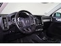 Volvo XC40 T4 190pk Momentum - Panorama/schuifdak - IntelliSafe Assist & Surround - 360º Camera - Adaptieve LED koplampen - Verwarmde voorstoelen - Parkeersensoren voor & achter - Elektr. bedienb. voorstoelen met geheugen links - 18' LMV