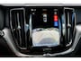 Volvo XC60 2.0 T6 Plug-in hybrid AWD Essential Edition Bright | PHEV | Trekhaak | Panoramadak | Achteruitrijcamera | Parkeersensoren | BLIS | Cruise Control Adaptief | Stoelverwarming | Navigatie | Heico Sierstukken |