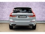 Volvo XC60 2.0 T6 Plug-in hybrid AWD Essential Edition Bright | PHEV | Trekhaak | Panoramadak | Achteruitrijcamera | Parkeersensoren | BLIS | Cruise Control Adaptief | Stoelverwarming | Navigatie | Heico Sierstukken |