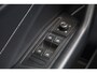 Volkswagen T-Roc Cabrio 1.5 TSI R-Line 150PK / 110kW DSG, Afneembare trekhaak, navigatie, dodehoekdetectie (side assist), R-Line in- en exterieur, verwarmbare voorstoelen, verwarmbaar multifunctioneel lederen stuurwiel, 4 seizoenen banden, 2-zone climatronic, draadloos Apple Carplay & Android Auto, DAB+, parkeersensoren voor en achter (pdc), parkeerassistent (park assist), LED plus koplampen, elektrisch verstel-, verwarm- en inklapbare buitenspiegels (spiegelpakket) etc.