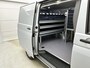 Volkswagen Transporter 2.0 TDI L1H1 Comfortline 150PK | Automaat | Radio | Airco | Parkeerhulp achter | Navigatie | Apple Carplay/Android Auto | Multifunctioneel stuurwiel | Cruise control |