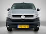 Volkswagen Transporter 2.0 TDI L2H1 Comfortline 110PK | Airco | Trekhaak | Radio | Bijrijdersbank | Parkeerhulp achter | Cruise control | Navigatie | Apple Carplay/Android Auto |