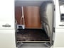 Volkswagen Transporter 2.0 TDI L2H1 Comfortline 110PK | Airco | Trekhaak | Radio | Bijrijdersbank | Parkeerhulp achter | Cruise control | Navigatie | Apple Carplay/Android Auto |
