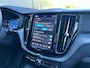 Volvo XC60 2.0 B5 Momentum Business | Memory stoelen | Trekhaak | Camera | Leder! | Pilot Assist | Stoel & stuurverwarming |