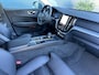 Volvo XC60 2.0 B5 Momentum Business | Memory stoelen | Trekhaak | Camera | Leder! | Pilot Assist | Stoel & stuurverwarming |