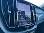 Volvo XC60 2.0 B5 Momentum Business | Memory stoelen | Trekhaak | Camera | Leder! | Pilot Assist | Stoel & stuurverwarming |