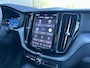 Volvo XC60 2.0 B5 Momentum Business | Memory stoelen | Trekhaak | Camera | Leder! | Pilot Assist | Stoel & stuurverwarming |