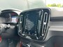 Volvo XC40 1.5 T5 Twin Engine R-Design | Full option! | Lava tapijt | Schakkelpaddles | Pano | Trekhaak | 360 camera | Polestar tuning |