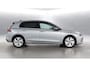 Volkswagen Golf 1.5 eHybrid 204 pk Life Edition DSG / Stoel en stuurwielverwarming / App Connect