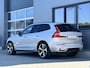 Volvo XC60 2.0 T6 Plug-in hybrid AWD R-Design 350 PK | Long range | B&W | Luchtvering | Panorama dak