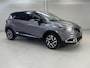 Renault Captur 0.9 TCe Helly Hansen / Dealer Onderhouden / Navigatie / Trekhaak 1200 KG / Climate Control / Cruise Control / 17 inch Velgen /
