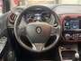 Renault Captur 0.9 TCe Helly Hansen / Dealer Onderhouden / Navigatie / Trekhaak 1200 KG / Climate Control / Cruise Control / 17 inch Velgen /