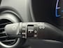 Hyundai Kona Electric EV Fashion 64 kWh 3- Fase SOH 95,3% | Warmtepomp | Camera | Navigatie | Head-Up Display