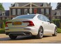 Volvo S60 2.0 T4 R-Design | NL-AUTO! | PANODAK | ELEKTR. STOEL INCL. MEMORY | ELEKTR. TREKHAAK | STOELVERWARMING | ADAPTIVE CRUISE | DODE HOEK | LANE ASSIST