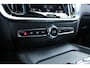 Volvo S60 2.0 T4 R-Design | NL-AUTO! | PANODAK | ELEKTR. STOEL INCL. MEMORY | ELEKTR. TREKHAAK | STOELVERWARMING | ADAPTIVE CRUISE | DODE HOEK | LANE ASSIST