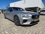 Volvo S60 2.0 T4 R-Design | NL-AUTO! | PANODAK | ELEKTR. STOEL INCL. MEMORY | ELEKTR. TREKHAAK | STOELVERWARMING | ADAPTIVE CRUISE | DODE HOEK | LANE ASSIST