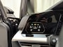 Volkswagen Golf 1.0 TSI Life Business Alcantara Sfeerverlichting Navigatie Parkeersensoren