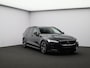 Volvo V60 T4 210PK R-Design / Parkeerverwarming / Trekhaak / Harman Kardon / Full Led / Exterior Stylingkit / Gelamineerd Glas / Keyless / 19"