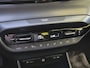 Hyundai i20 1.0 T-GDI Comfort Smart / Dealer onderhouden / Navigatie via Apple Carplay of Android Auto / Stuur- & Stoelverwarming / Achteruitrijcamera / Climate control / Cruise control / Parkeersensoren achter /
