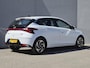Hyundai i20 1.0 T-GDI Comfort Smart / Dealer onderhouden / Navigatie via Apple Carplay of Android Auto / Stuur- & Stoelverwarming / Achteruitrijcamera / Climate control / Cruise control / Parkeersensoren achter /