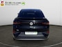 Volkswagen ID.5 Pro 77 kWh | All-in prijs incl. 12 mnd BOVAG garantie | Elek. Trekhaak | Panoramadak | IQ Light | 3D Camera | HUD