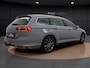 Volkswagen Passat Variant 1.4 TSI PHEV GTE | Pano Dak | Trekhaak | Camera | ACC | Elek. Achterklep | Stuur-/Stoelverwarming | 17'' |