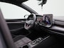 Volkswagen Golf 2.0 TSI GTI 265 PK | Facelift | Panoramadak | Head-Updisplay | Stoelverwarming |Verlicht Volkswagen-Logo Voor | Black Style | Achteruitrijcamera | LED Matrix