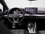 Volkswagen Golf 2.0 TSI GTI 265 PK | Facelift | Panoramadak | Head-Updisplay | Stoelverwarming |Verlicht Volkswagen-Logo Voor | Black Style | Achteruitrijcamera | LED Matrix