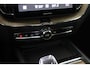 Volvo XC60 T8 Plug-in hybrid Ultra Dark | Trekhaak | Panoramadak | Head-Up | 360° Camera | ACC | 20 Inch