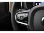 Volvo XC60 T8 Plug-in hybrid Ultra Dark | Trekhaak | Panoramadak | Head-Up | 360° Camera | ACC | 20 Inch