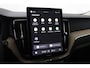 Volvo XC60 T8 Plug-in hybrid Ultra Dark | Trekhaak | Panoramadak | Head-Up | 360° Camera | ACC | 20 Inch