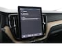 Volvo XC60 T8 Plug-in hybrid Ultra Dark | Trekhaak | Panoramadak | Head-Up | 360° Camera | ACC | 20 Inch
