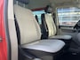 Volkswagen Transporter Kombi 2.0 TDI L2H1 150pk Btw en Bpm vrij!! Airco Cruise control Parkeersensoren voor + achter EURO 6 Trekhaak 2500kg Trekgewicht BTW en Bpm vrij ! Ideaal voor camperombouw! 9-persoons