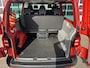 Volkswagen Transporter Kombi 2.0 TDI L2H1 150pk Btw en Bpm vrij!! Airco Cruise control Parkeersensoren voor + achter EURO 6 Trekhaak 2500kg Trekgewicht BTW en Bpm vrij ! Ideaal voor camperombouw! 9-persoons