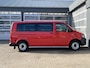 Volkswagen Transporter Kombi 2.0 TDI L2H1 150pk Btw en Bpm vrij!! Airco Cruise control Parkeersensoren voor + achter EURO 6 Trekhaak 2500kg Trekgewicht BTW en Bpm vrij ! Ideaal voor camperombouw! 9-persoons