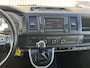 Volkswagen Transporter Kombi 2.0 TDI L2H1 150pk Btw en Bpm vrij!! Airco Cruise control Parkeersensoren voor + achter EURO 6 Trekhaak 2500kg Trekgewicht BTW en Bpm vrij ! Ideaal voor camperombouw! 9-persoons