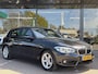 BMW 1-Serie 118i Corporate Lease Executive AUTOMAAT | NAVIGATIE | PARKEER SENSOREN | CRUISE CONTROL | LED | APPLE CARPLAY | AIRCO/ECC | VOLLEDIG DEALER ONDERHOUDEN