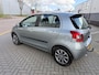 Toyota Yaris 1.3 VVTi Aspiration*VELGEN*TERKHAAK*NEW APK*AIRCO*ELKT-RAAM*NAP