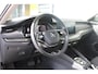 Skoda Octavia Combi 1.4 TSI iV PHEV Business Edition | Stoelverwarming | LED-verlichting | Navigatiesysteem | Parkeersensoren voor en achter |