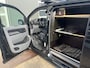 Opel Vivaro 2.0 CDTI L2H1 Dubbele schuifdeur Parkeerhulp voor en achter Achteruitrijcamera Airco Cruise control Kastinrichting Imperiaal Apple Carplay Bluetooth telefoon voorbereiding 3-Persoons Euro 6