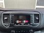 Opel Vivaro 2.0 CDTI L2H1 Dubbele schuifdeur Parkeerhulp voor en achter Achteruitrijcamera Airco Cruise control Kastinrichting Imperiaal Apple Carplay Bluetooth telefoon voorbereiding 3-Persoons Euro 6