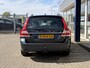Volvo V70 1.6 T4 Nordic+ / Automaat / NL-Auto / Vol-Leder / Stoelverwarming / Cruise-Control / Standkachel / Trekhaak / Climate-Control / Elektr.-Achterklep / Radio-Bluetooth / Navi / PDC-Achter / 17'' LMV / ENZ.
