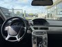 Volvo V70 1.6 T4 Nordic+ / Automaat / NL-Auto / Vol-Leder / Stoelverwarming / Cruise-Control / Standkachel / Trekhaak / Climate-Control / Elektr.-Achterklep / Radio-Bluetooth / Navi / PDC-Achter / 17'' LMV / ENZ.