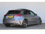 Mercedes-Benz A-klasse 180 Business Solution AMG | Sportstoelen | Schuif-kanteldak | Alcantara bekleding | Achteruitrijcamera | Voorstoelen verwarmd |