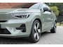 Volvo C40 Recharge Plus 69 kWh | Heico | Verlaagd | Carrosserie in Sage Green | 20" Lichtmetalen Velgen met All-Season Banden | Stuur- en Stoelverwarming | Panoramadak | Google Infotainment | Apple Carplay | Standkachel | Harman Kardon | 360 Graden Camera