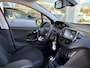 Peugeot 208 1.2I 82pk Signature | Trekhaak | Navigatie | Cruise Control | Parkeersensoren | Apple Carplay/Android Auto | Airco