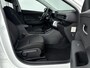 Hyundai Kona Electric Pure Edition 64.8 kWh | Stoelverwarming | Stuurverwarming | Parkeersensoren voor en achter |