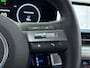 Hyundai Kona Electric Pure Edition 64.8 kWh | Stoelverwarming | Stuurverwarming | Parkeersensoren voor en achter |