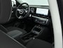 Hyundai Kona Electric Pure Edition 64.8 kWh | Stoelverwarming | Stuurverwarming | Parkeersensoren voor en achter |