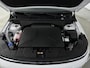 Hyundai Kona Electric Pure Edition 64.8 kWh | Stoelverwarming | Stuurverwarming | Parkeersensoren voor en achter |